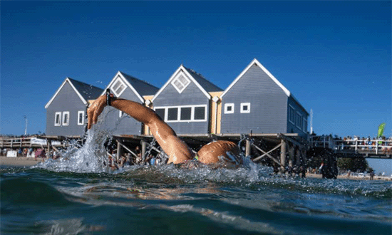 Busselton-Jetty-Swim-WA-close-up-swimmer-550x330px