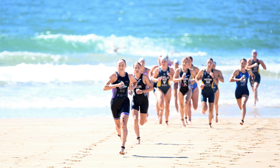 Devonport-Triathlon-Tasmania-beach-transition-550x330px